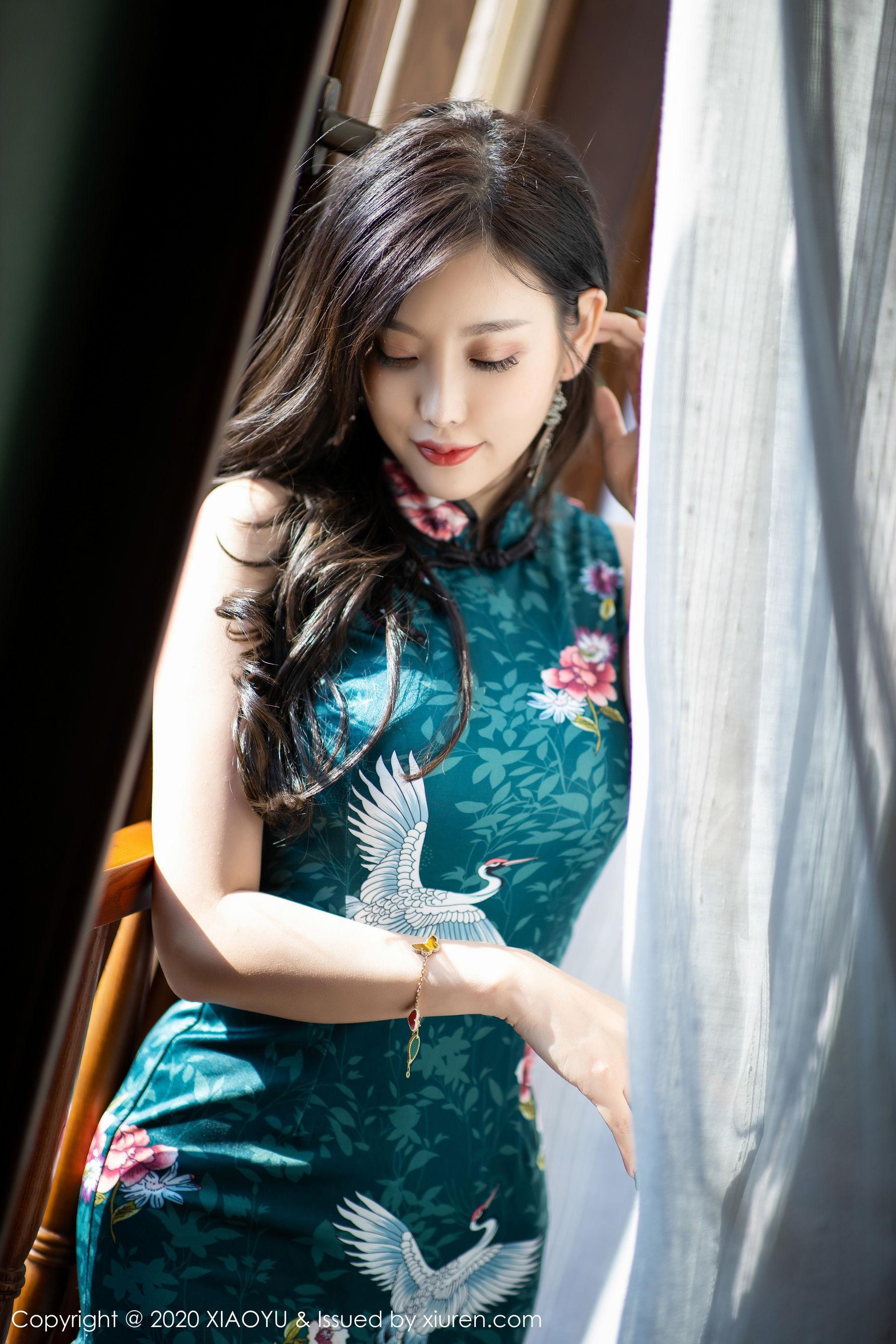 杨晨晨sugar《古典旗袍+黑丝高跟系列》 [语画界XIAOYU] Vol.247 写真集(32)