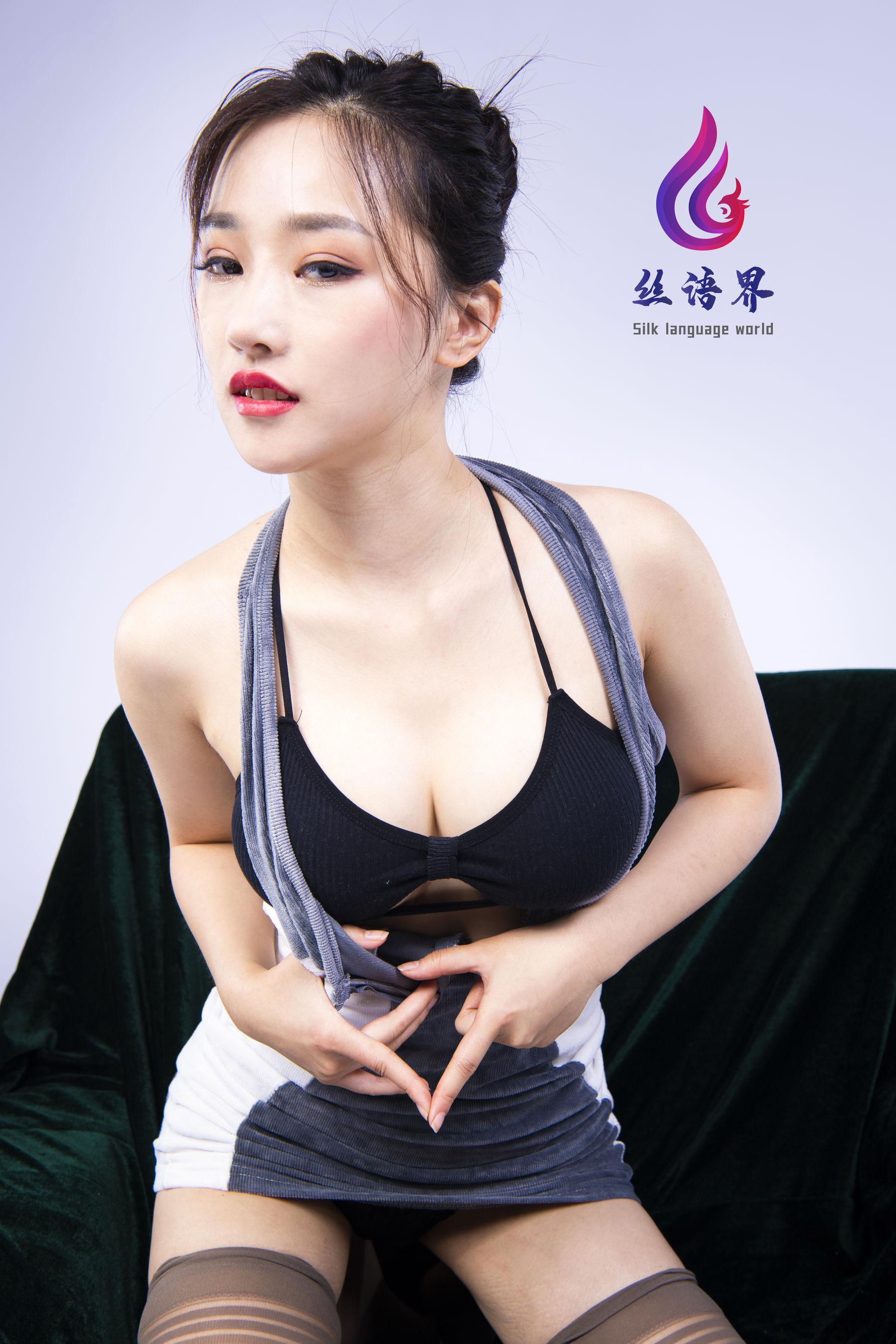 [丽柜Ligui] Model 梵妮 《私人撩拨》 写真套图(12)