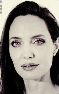 Angelina Jolie U1SuS3Fy_o