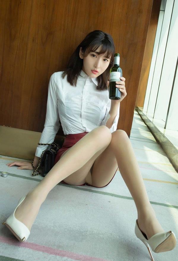 醉酒美女陆萱萱眼帘迷离太诱人(10)