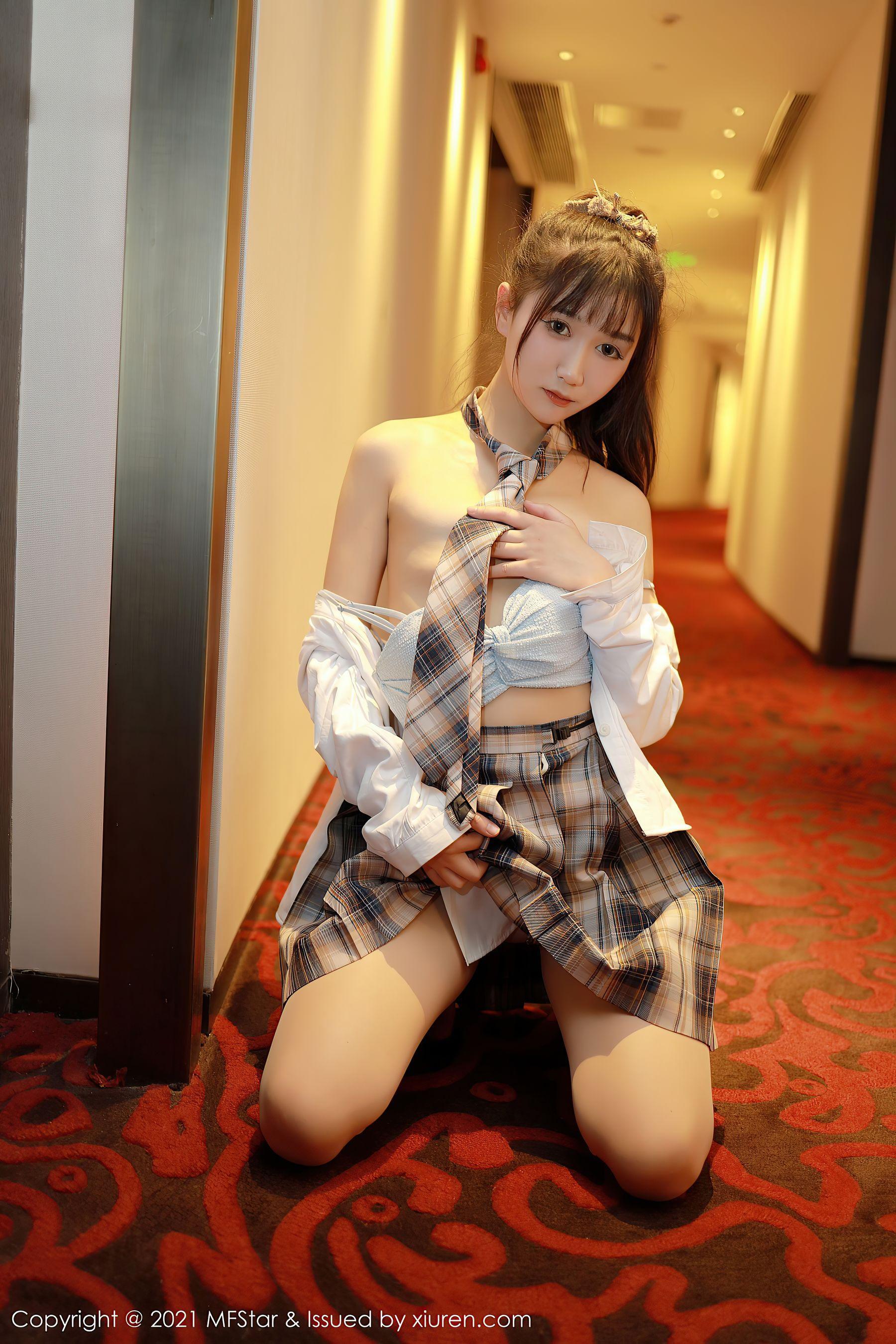 [模范学院MFStar] Vol.447 小果冻儿 – 格子JK制服系列(18)