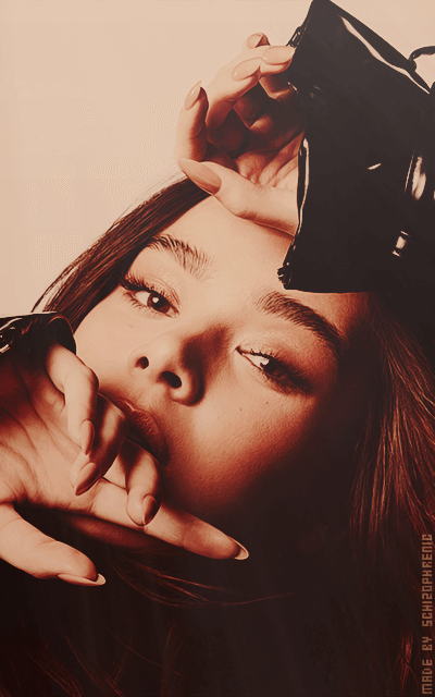 Hailee Steinfeld XUkVTelq_o