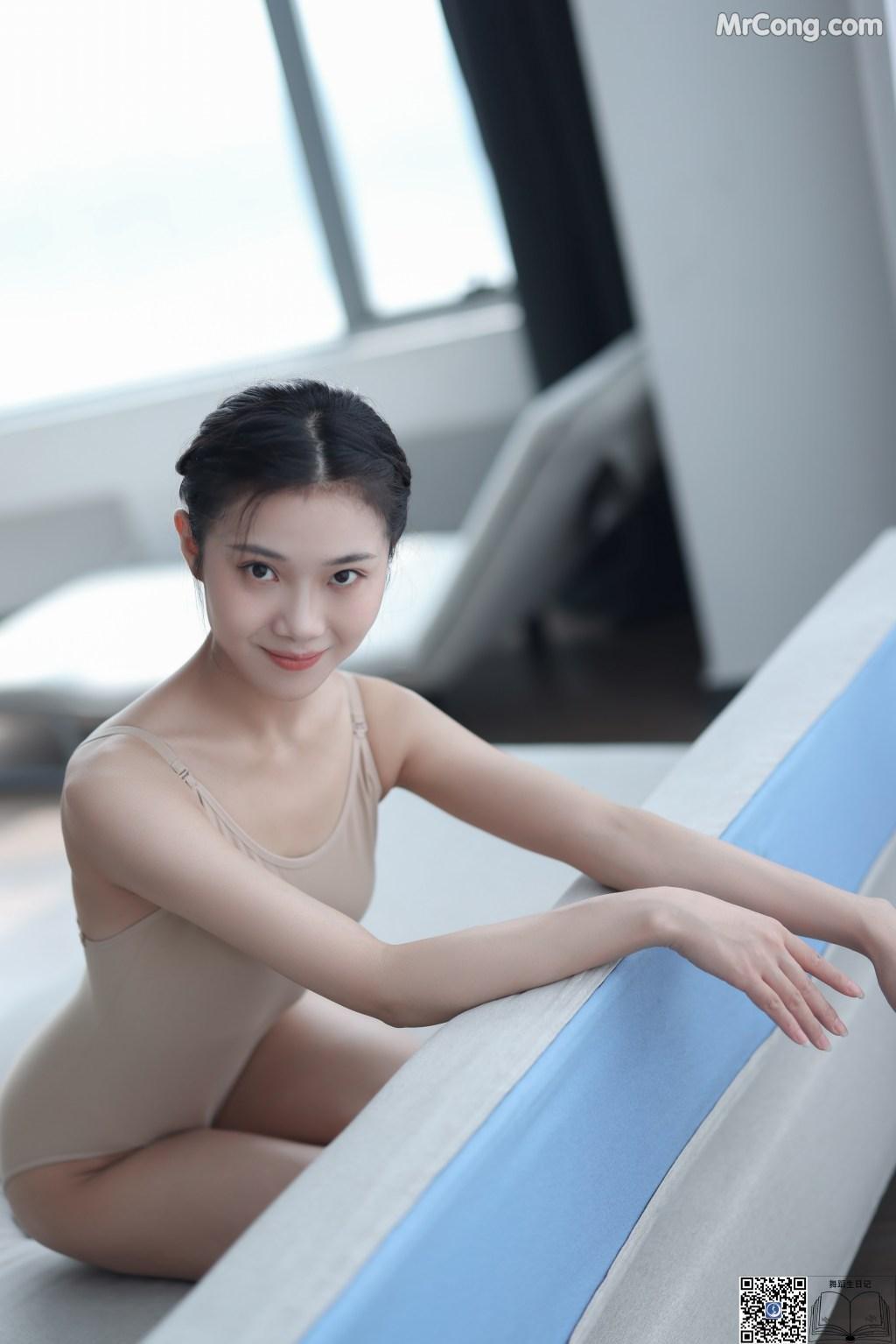GALLI Vol.002: (49 photos)(45)