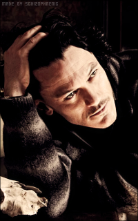 Luke Evans QDCdzWh9_o