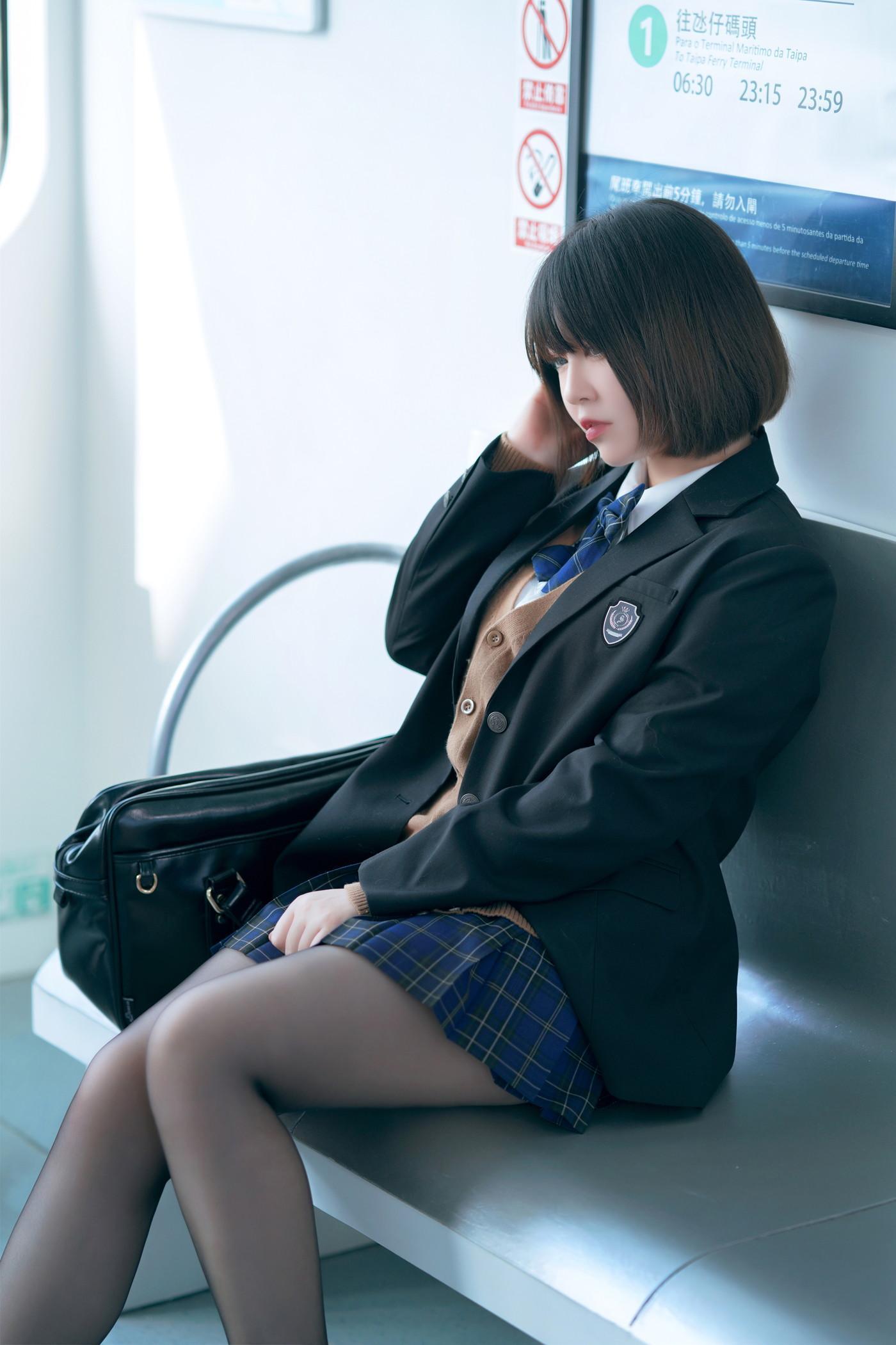 Cosplay 半半子Banbanko 彼女の制服(10)