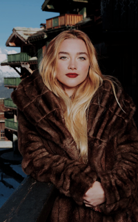 Florence Pugh 3FJcjPU4_o