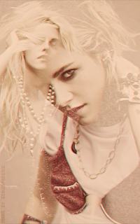 Kristen Stewart - Page 3 TDsk34h0_o