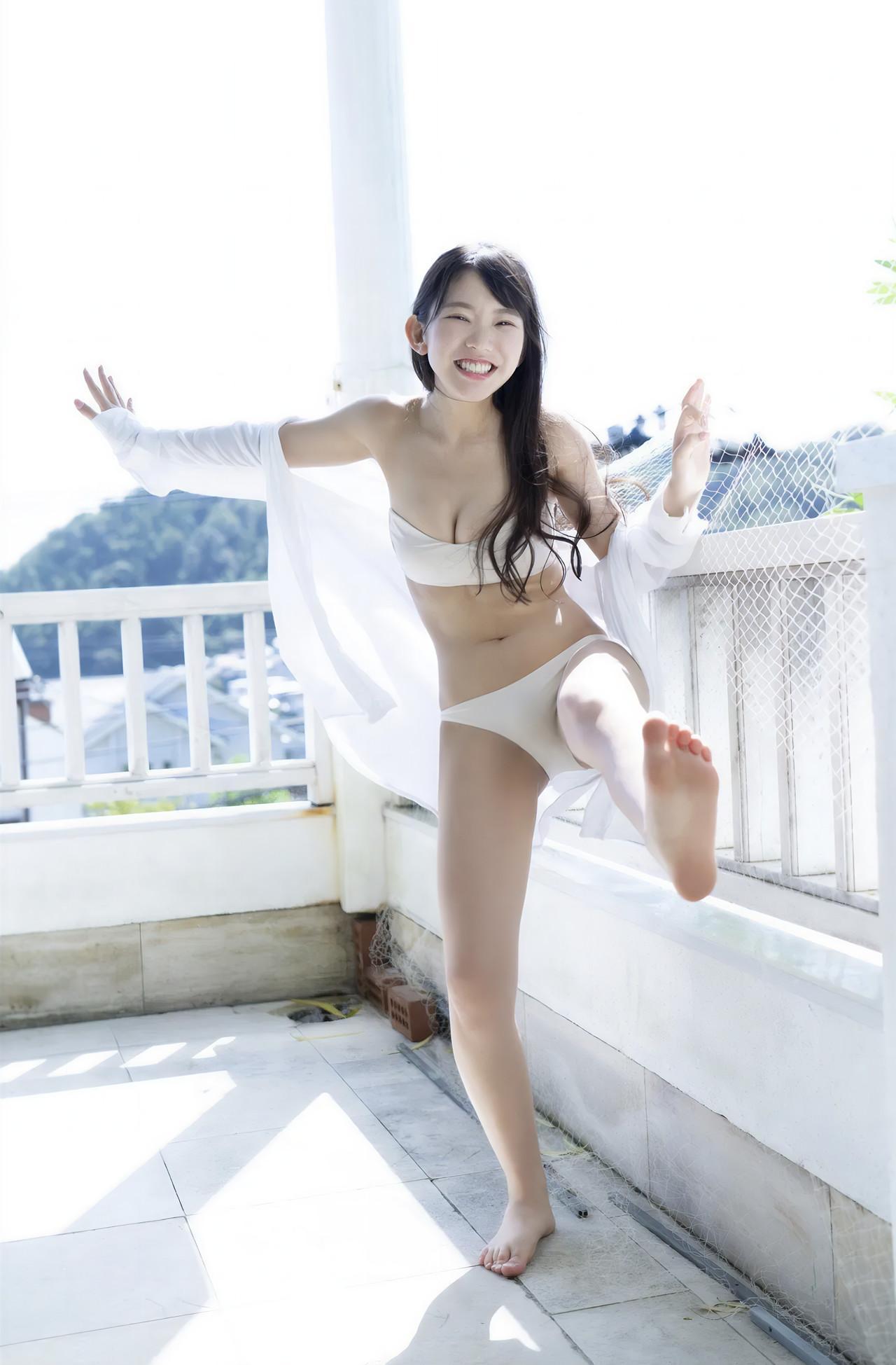 Marina Nagasawa 長澤茉里奈, FRIDAYデジタル写真集 「まりちゅうイーツのお届けでーす！」 Set.02(15)