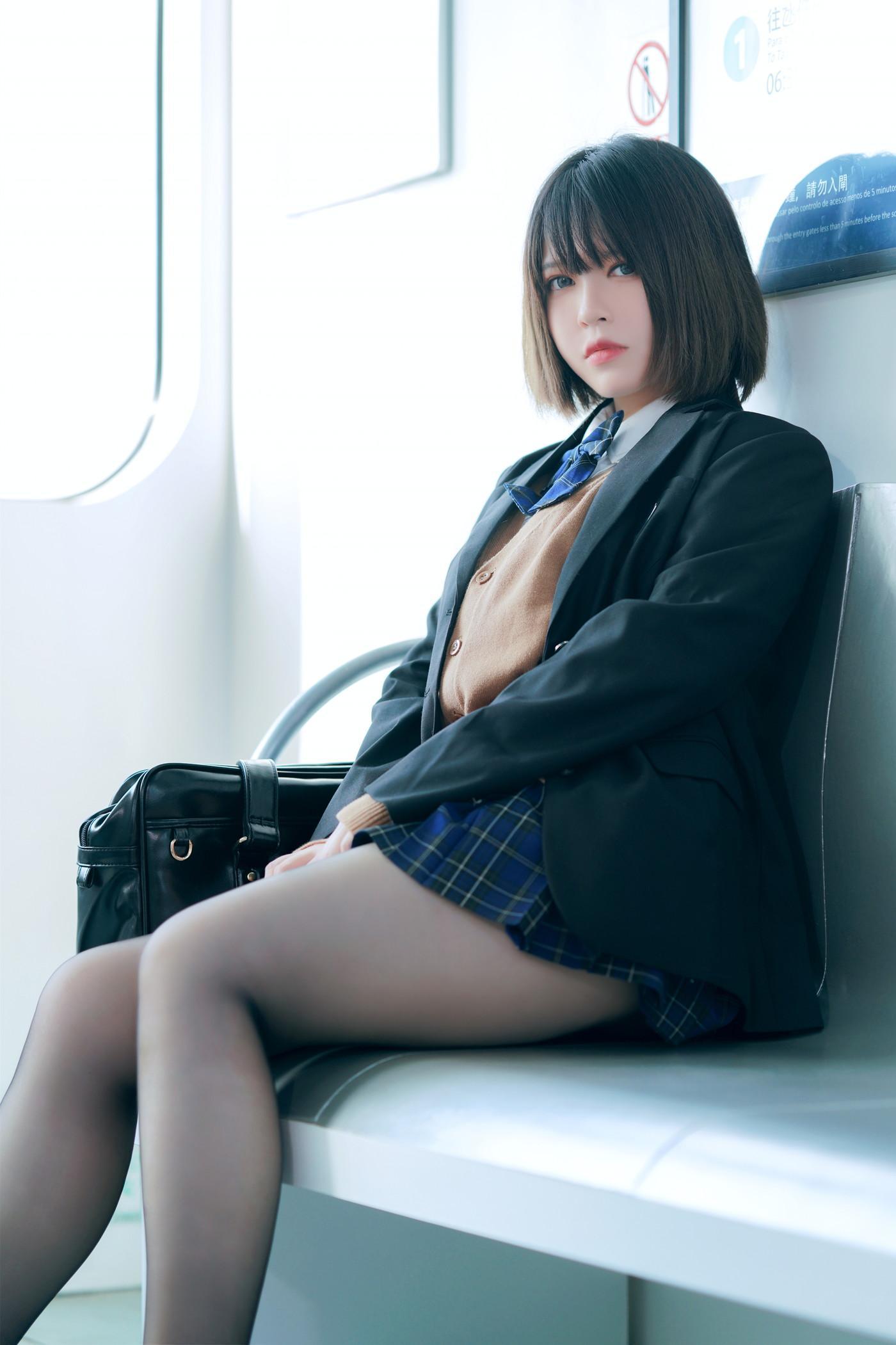 Cosplay 半半子Banbanko 彼女の制服(23)