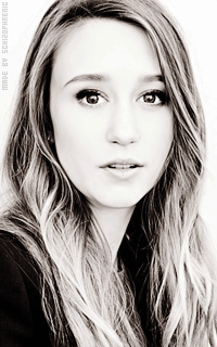 Taissa Farmiga VWN9WkSV_o