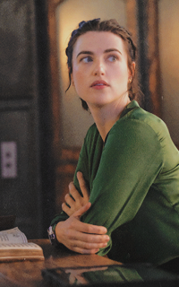 Katie McGrath - Page 2 ADklmhXW_o