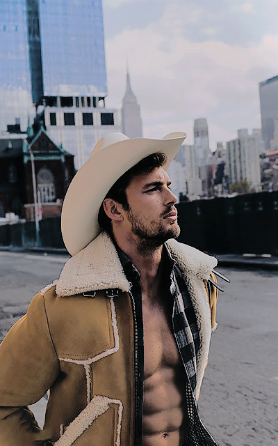 christian hogue - Page 2 GrCsSDjL_o