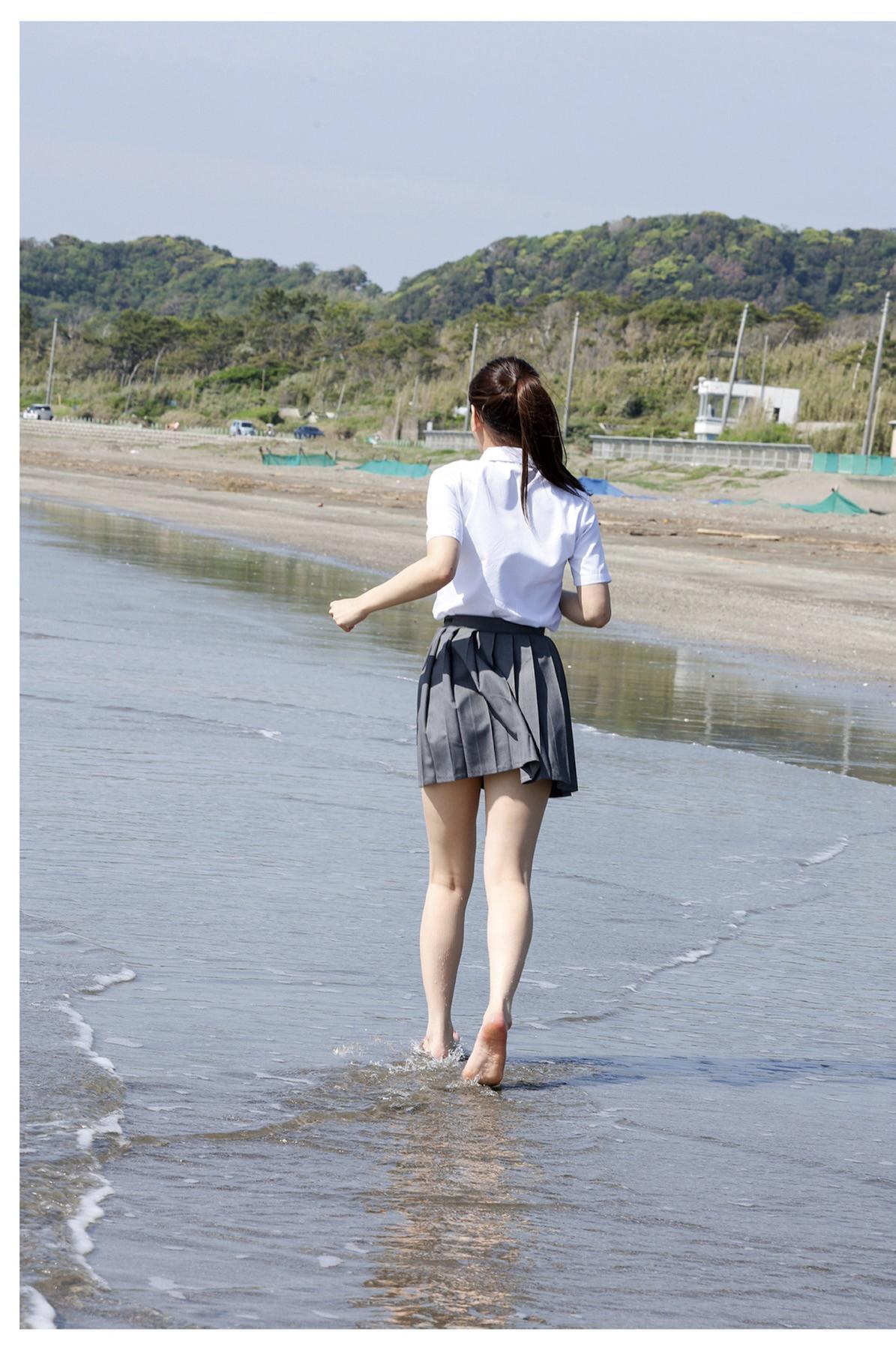 Narumi Hirose 広瀬なるみ, ヌード写真集 『風に包まれて』 Set.06(20)