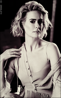 Sarah Paulson C3uQTCM0_o