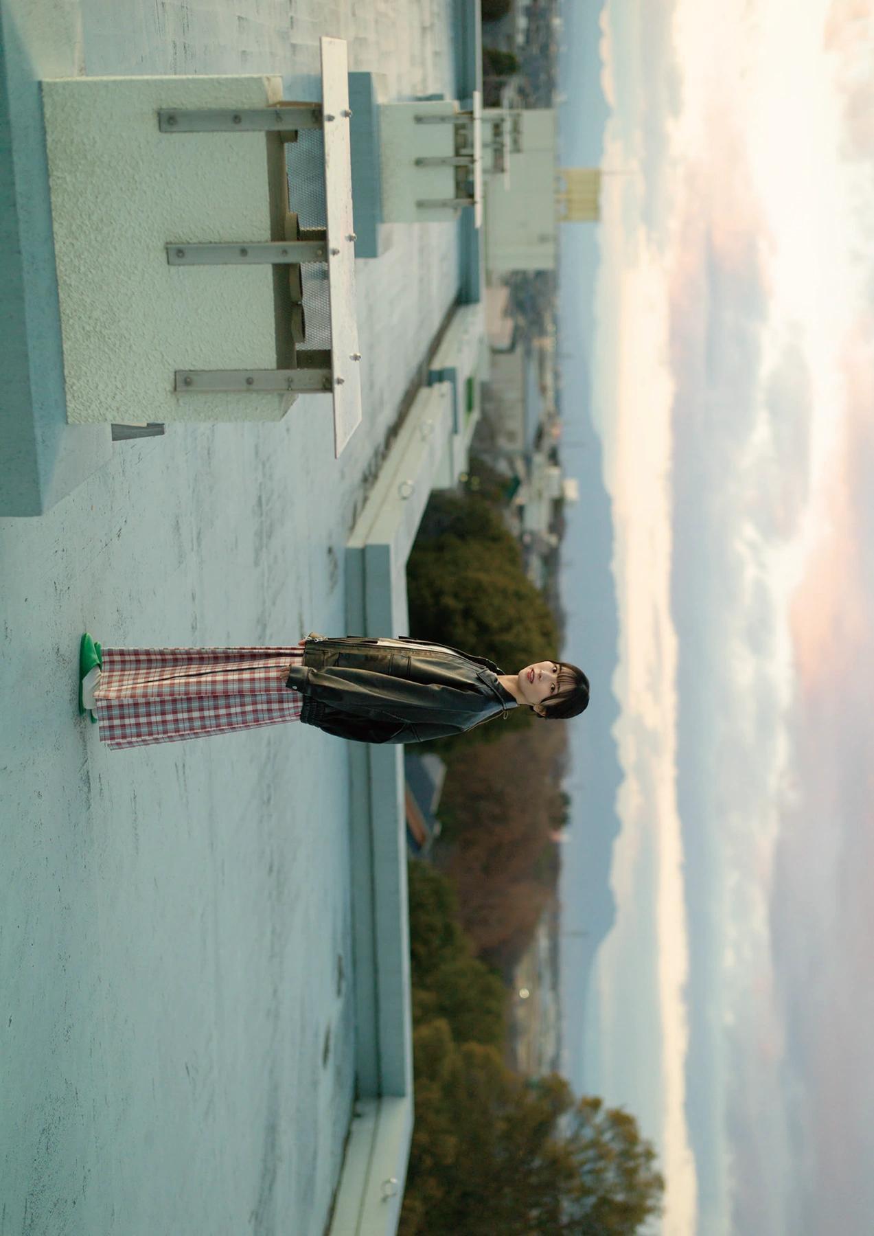 Kotoko Sasaki 佐々木琴子, 1st写真集 「明け方の夢」 Set.05(16)