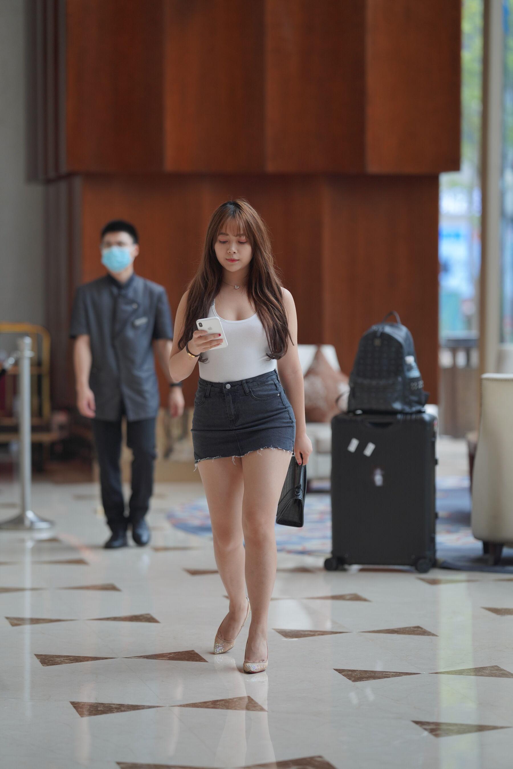 街拍 透明高跟热裤美女(455)