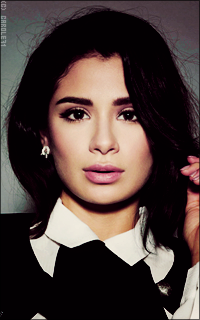 Diane Guerrero KHSuUZhZ_o