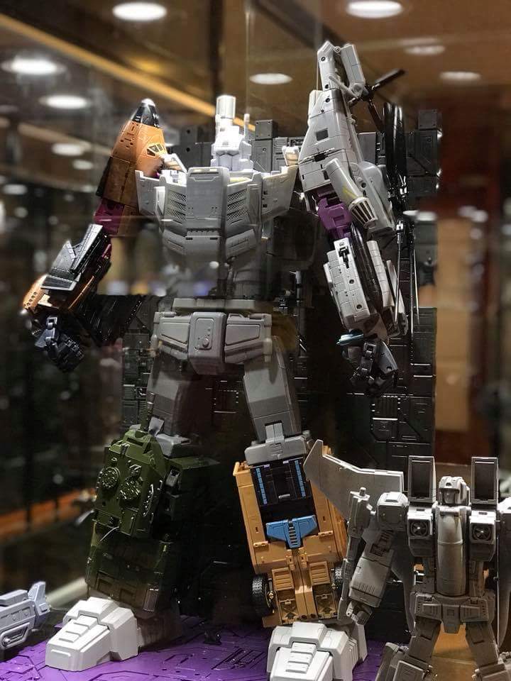 [Zeta Toys] Produit Tiers - Armageddon (ZA-01 à ZA-05) - ZA-06 Bruticon - ZA-07 Bruticon ― aka Bruticus (Studio OX, couleurs G1, métallique) - Page 3 Ia7RaLjQ_o