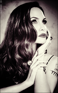 Angelina Jolie CIdHCMQ9_o