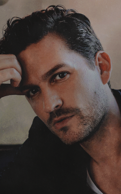 brunet - Ben Aldridge BUptuR1s_o