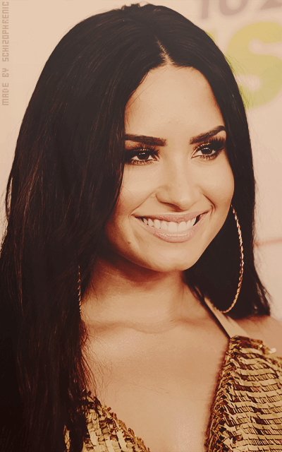 Demi Lovato H4IHYD7h_o