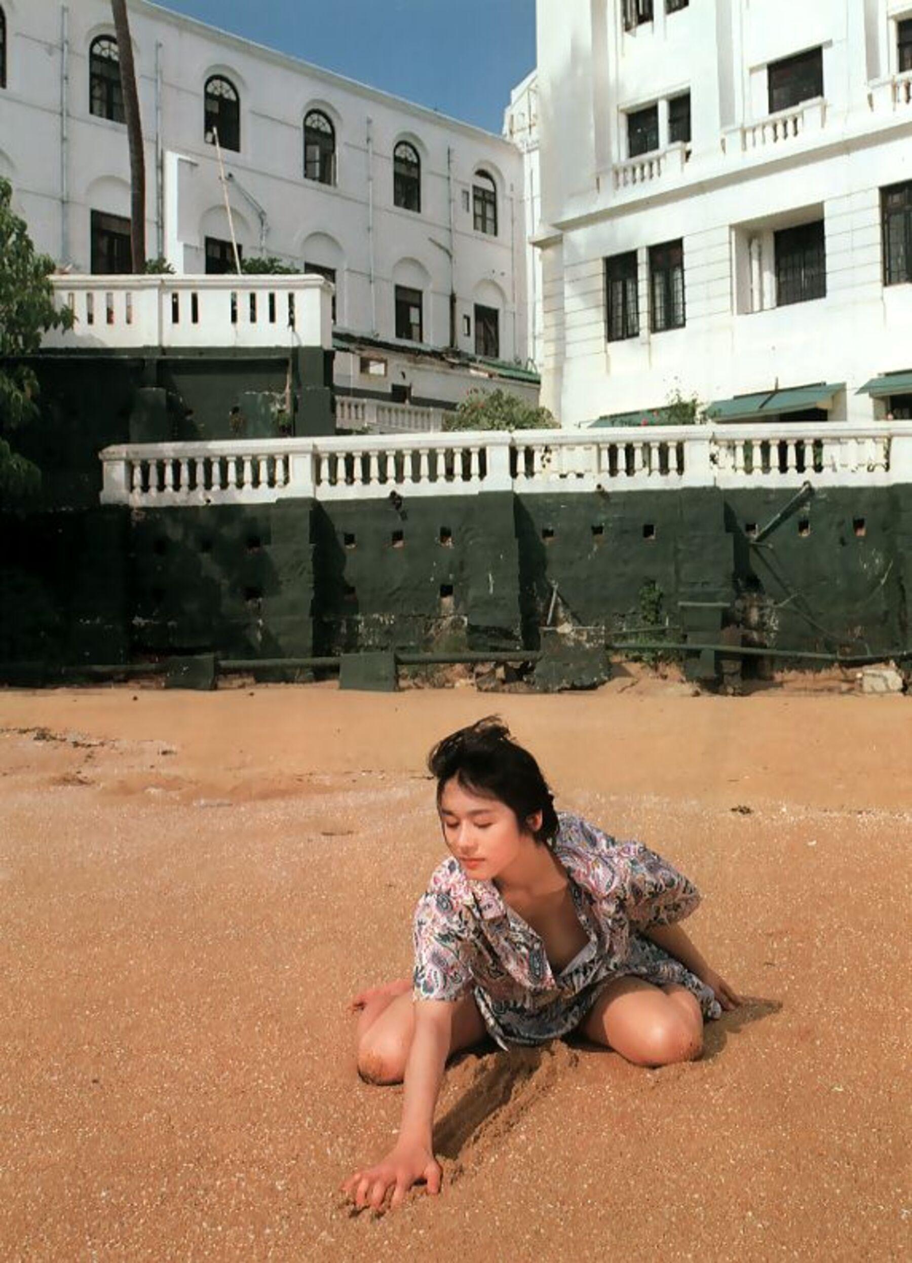 书籍扫描 Vol. 1990.5 青山知可子《热帯性気候》(70)