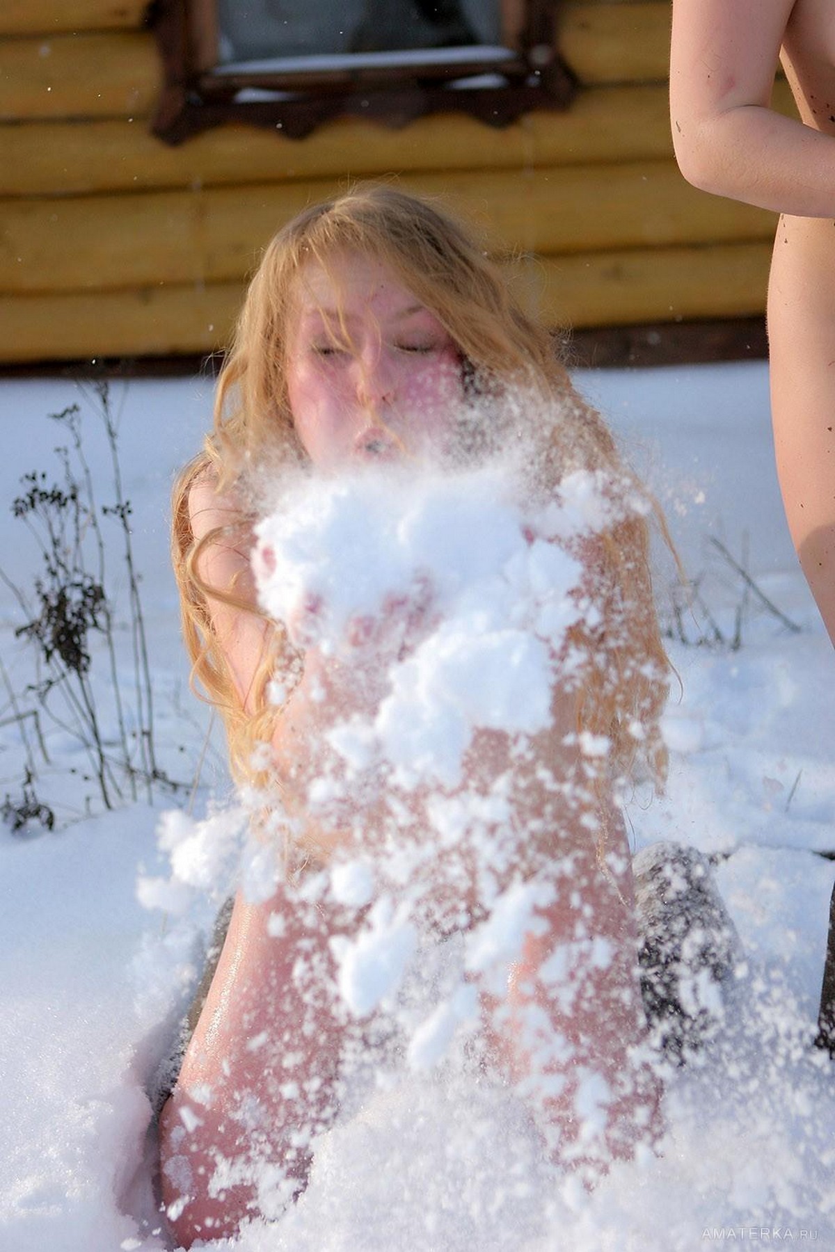 из бани голыми в снег фото 45