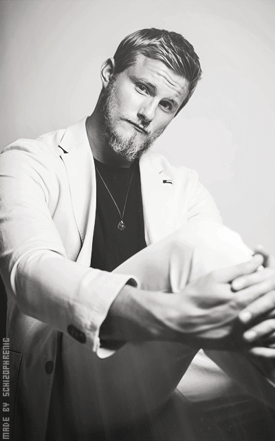 Alexander Ludwig 6bqqp8Cs_o