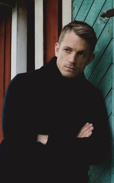 Joel Kinnaman NBJiFiXB_o