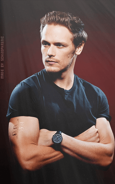 Sam Heughan YwN75j3W_o