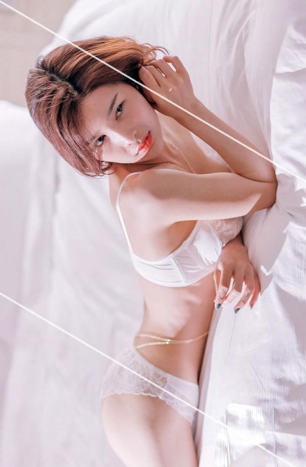 大奶女神闫盼盼18年7月写真裸心无圣光写真2(9)