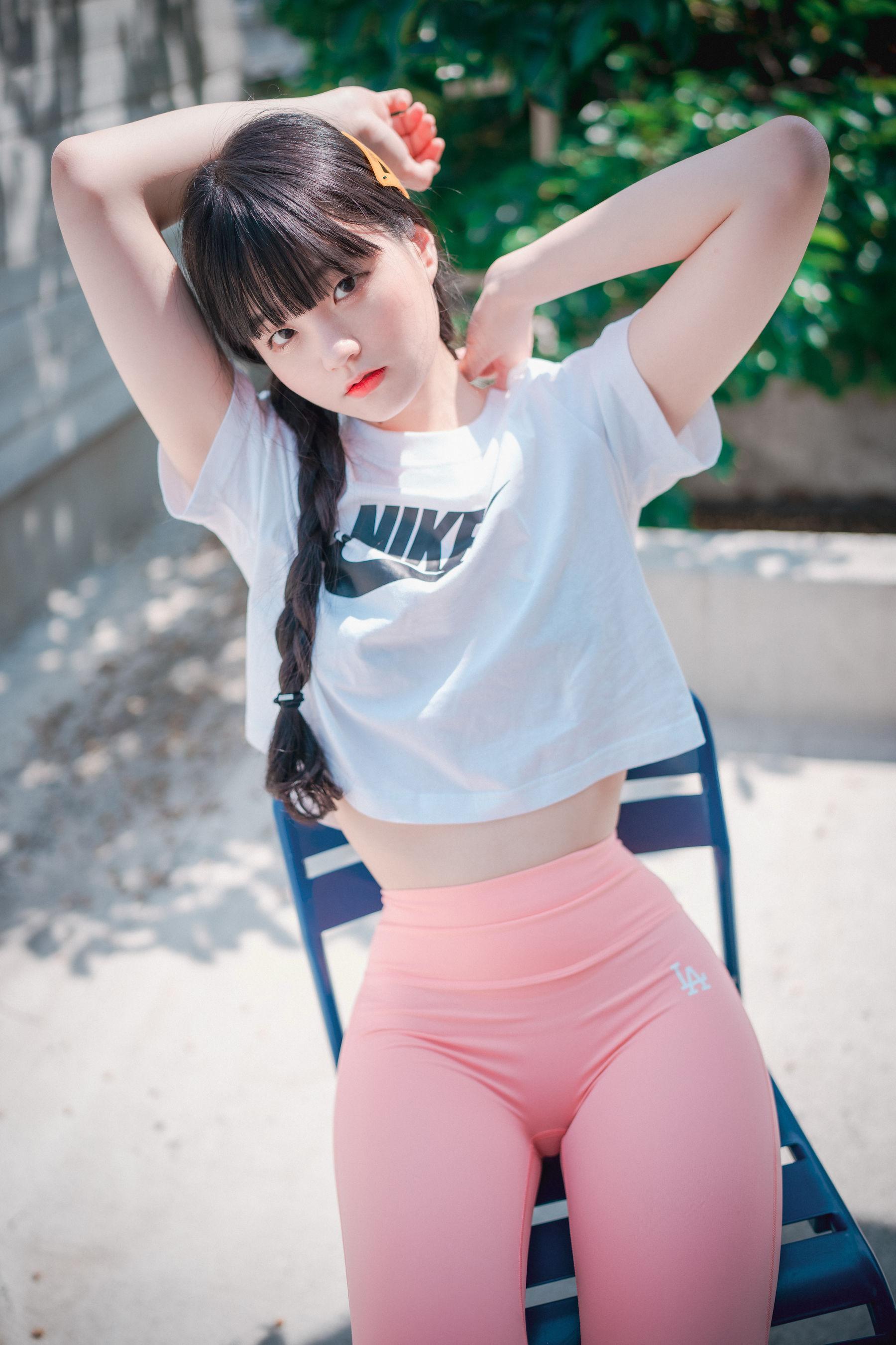 [DJAWA] Jenny – Loose and Tight Pink 写真套图(114)