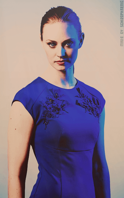 Deborah Ann Woll NFLvh3Ch_o