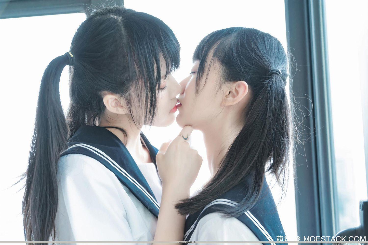 微博美女:@桜桃喵 – 她(制服×制服) (微博美女:@桜桃喵&福利妹子图-萌系小姐姐治愈系美少女Coser@木绵绵OwO)[37P](16)