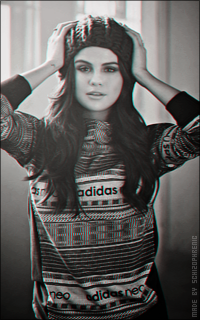 Selena Gomez FXggxmA4_o
