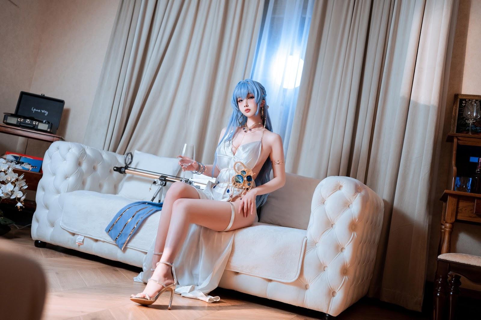 Cosplay Rioko凉凉子 海伦礼服(2)