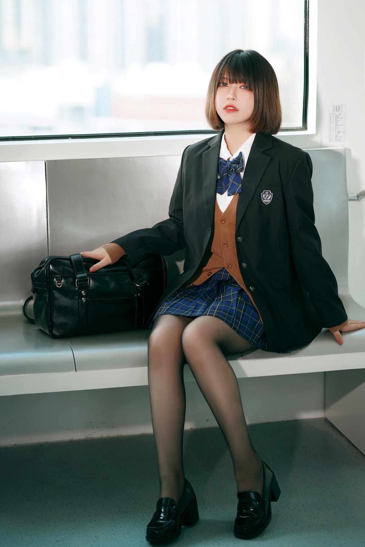 Cosplay 半半子Banbanko 彼女の制服(1)