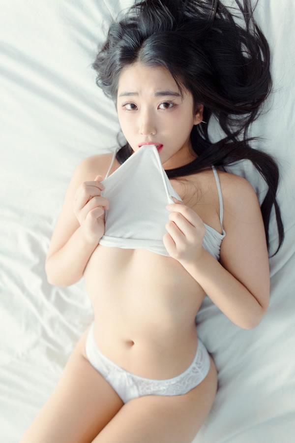 美女模特性感私房写真2(37)