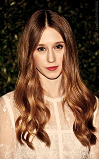 Taissa Farmiga 8zSEGl3t_o