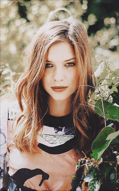 Sophie Cookson RPtN3KtY_o