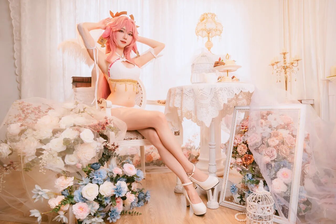 Sally Dorasnow - Yae Miko summer