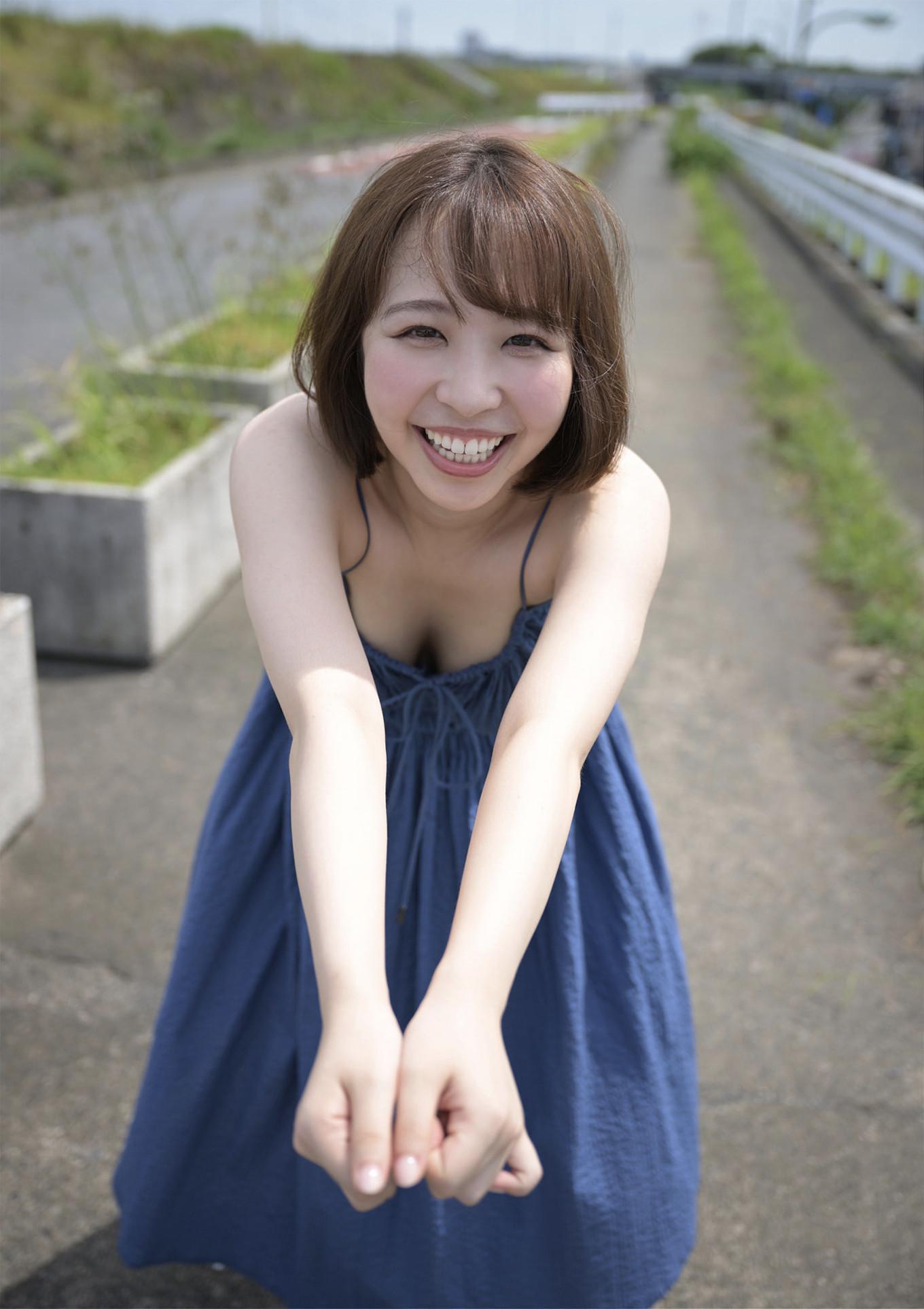 Riho Shishido 宍戸里帆, 週刊現代デジタル写真集 「現役女子大生のマシュマロ巨乳」 Set.03(9)