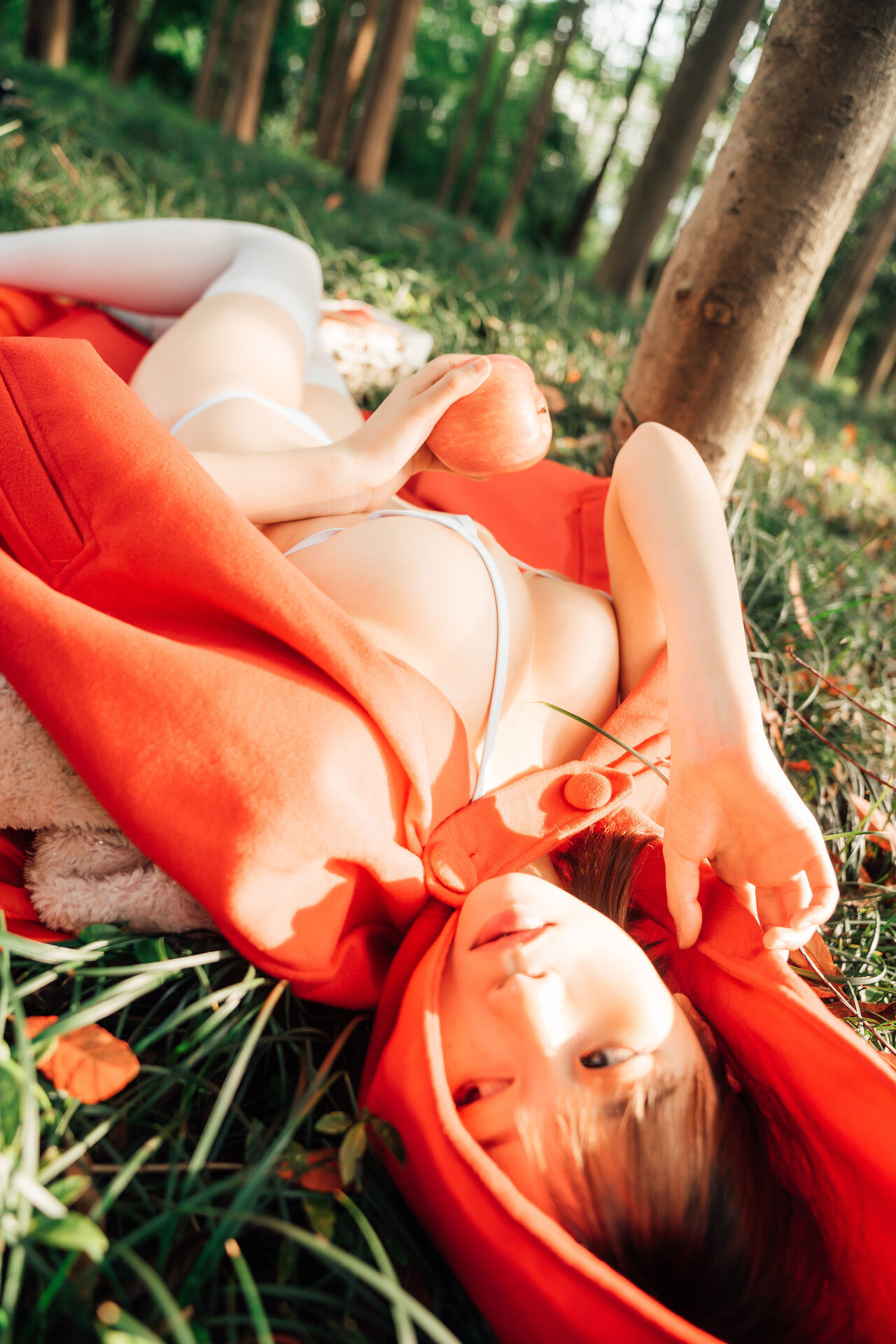 奈汐酱Nice 自撮り - Red Riding Hood