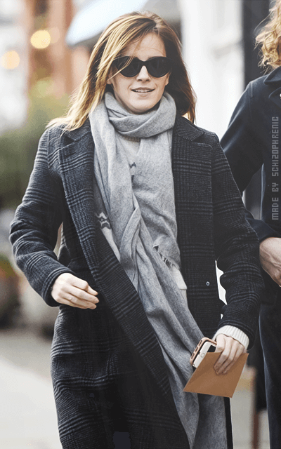 Emma Watson - Page 15 GRmmrCRx_o