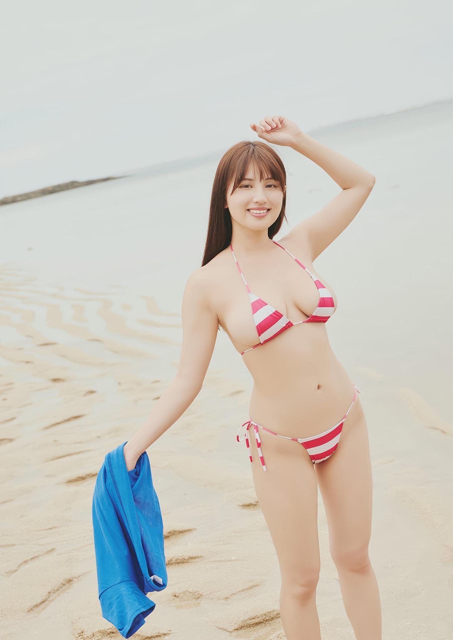 Fuka Hanasaki 花咲楓香, 写真集 「Triple Crown」 Set.02(20)