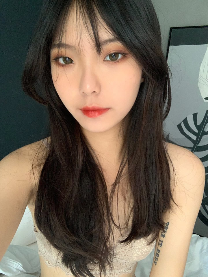 推特网红模特@iJoycebabe尺度私拍视图合集(20)