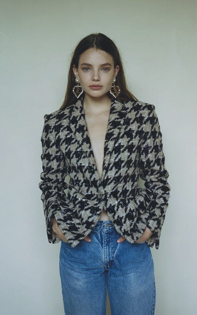 Kristine Froseth QZdI8V2x_o