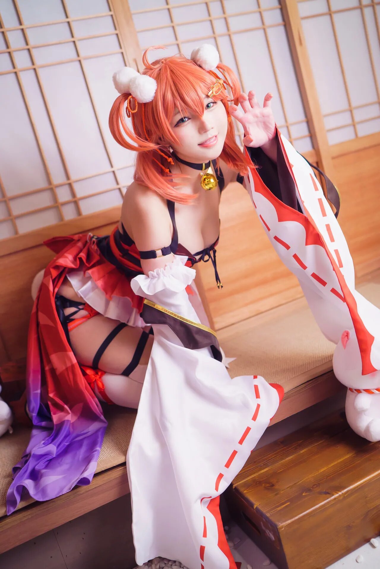 Takanashi Hanari - Miko