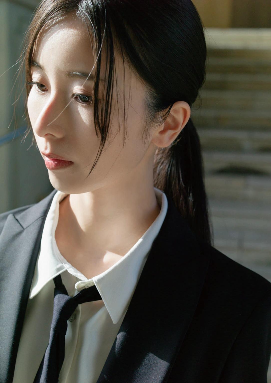 Kotoko Sasaki 佐々木琴子, 1st写真集 「明け方の夢」 Set.01(22)