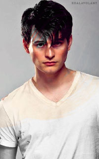 Bryan Dechart Avatars 200*320